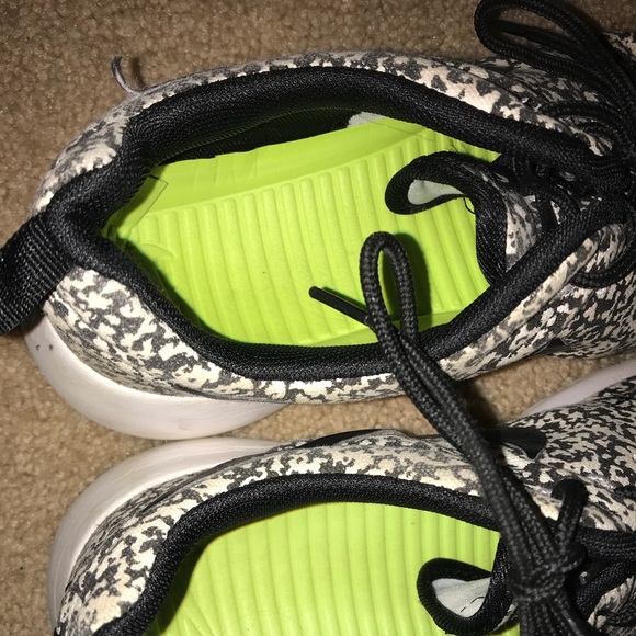 NIKE ROSHE - composition - Picture 2 of 6